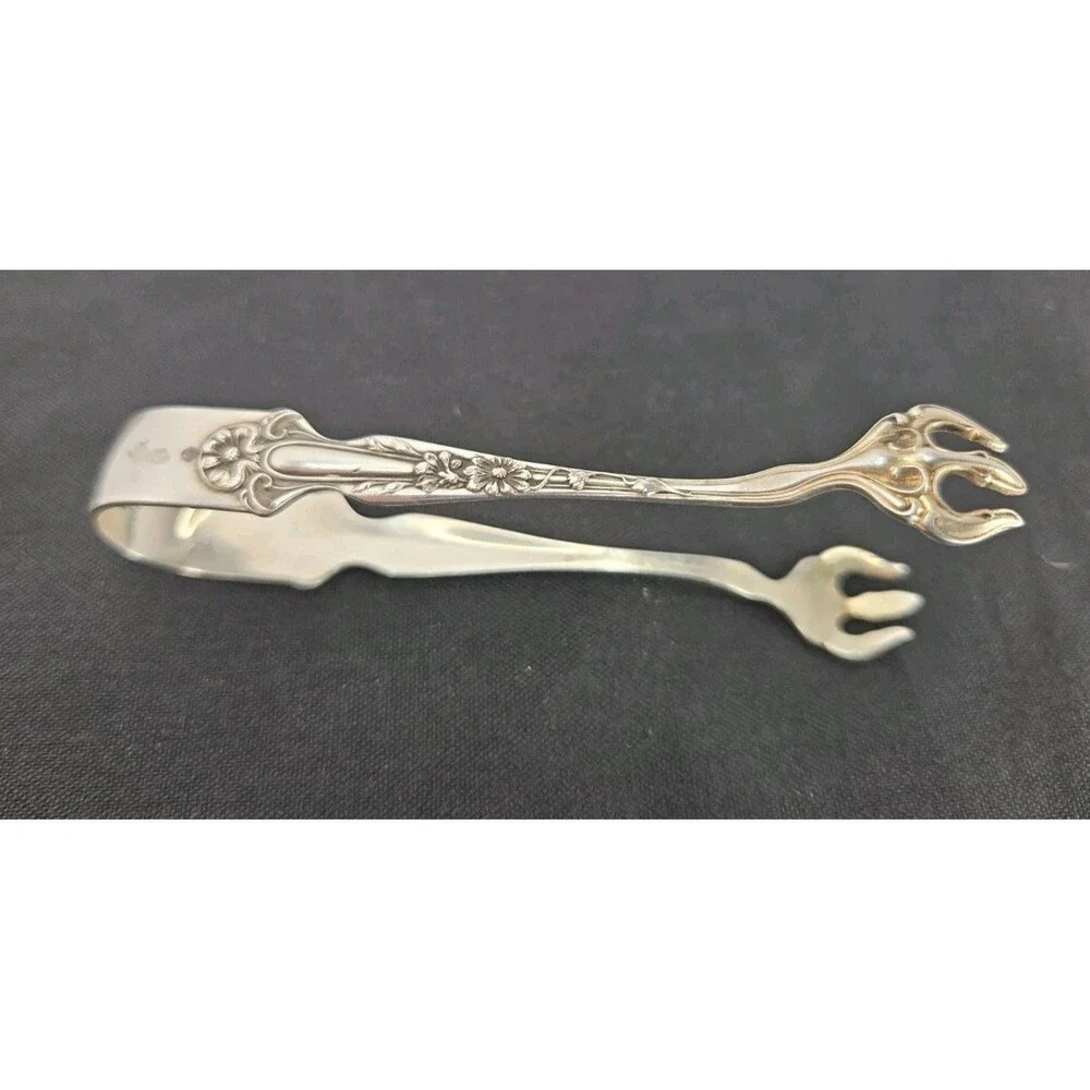 R. Blackinton & Co Antique Sterling Silver Claw Style Sugar Tongs Pattern Daisy